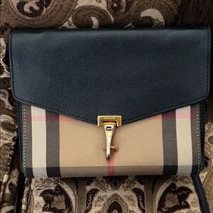 Burberry Macken Small bag